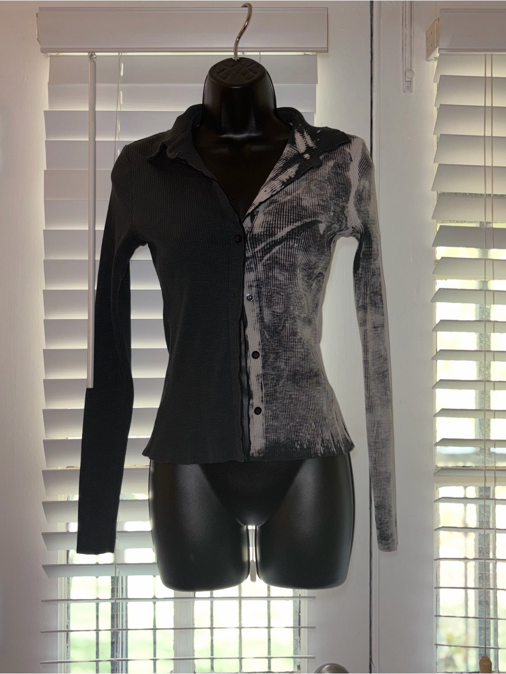 Two-Tone Zara Black & Gray Button-Down Ribbed Shirt